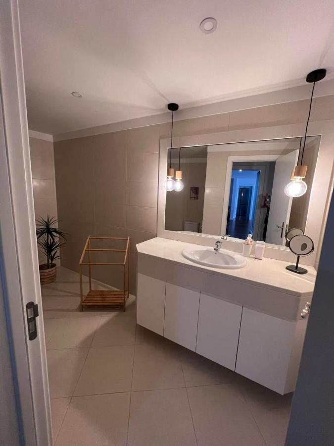 Cristinas 2 Bedroom Apartment Canico Luaran gambar